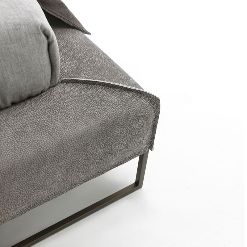 Cloud Double Bed by Frigerio