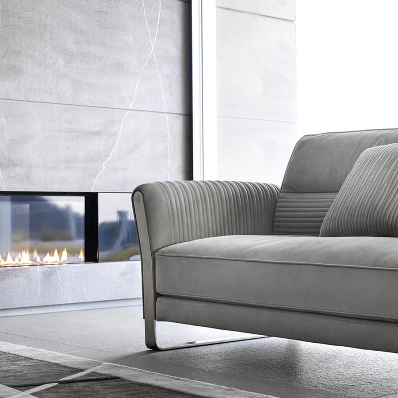 Mirage High Armrests Sofa by Giorgio Collection