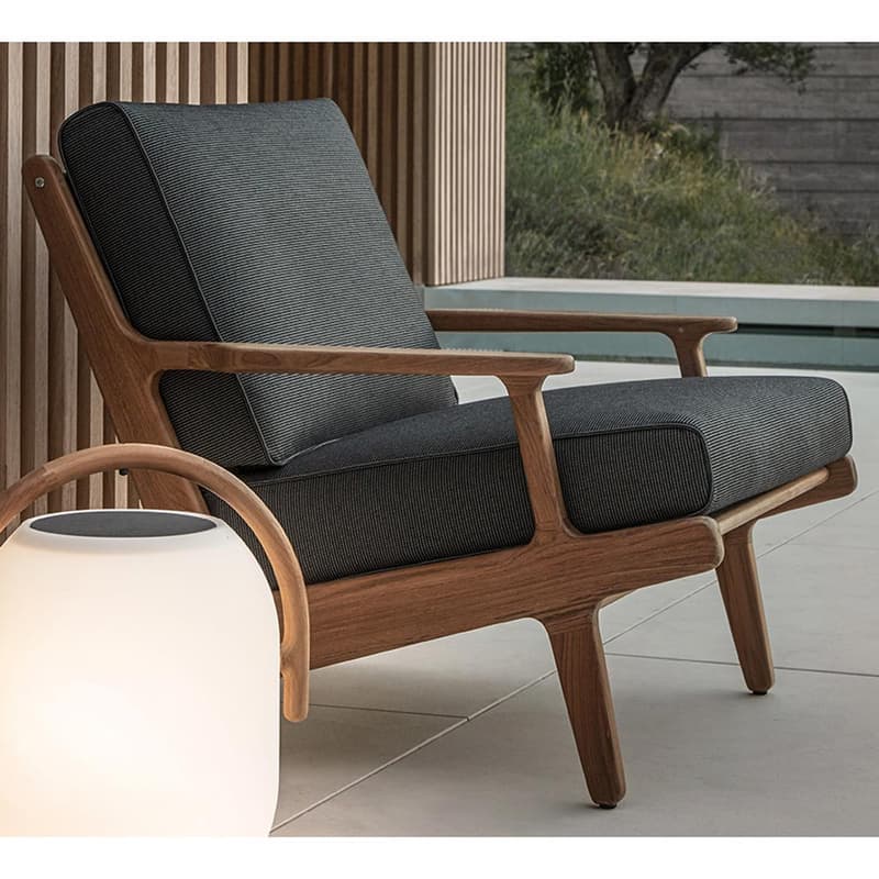 Bay Outdoor Lounge by Gloster
