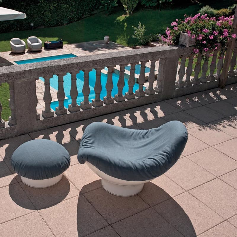 Rodica Lounger by Longhi