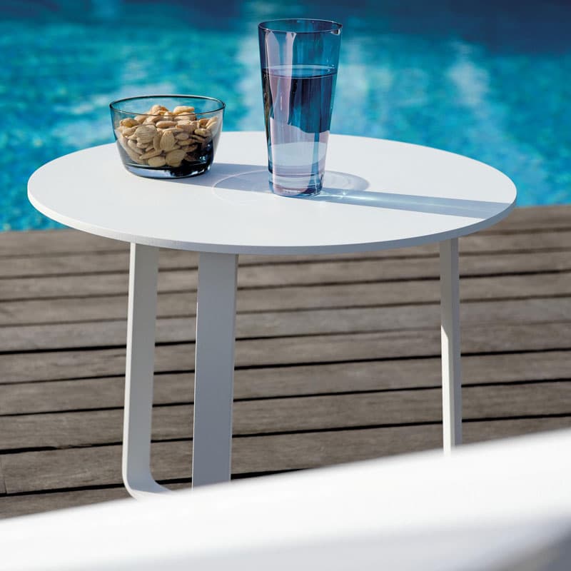 Giro Outdoor Side Table by Manutti