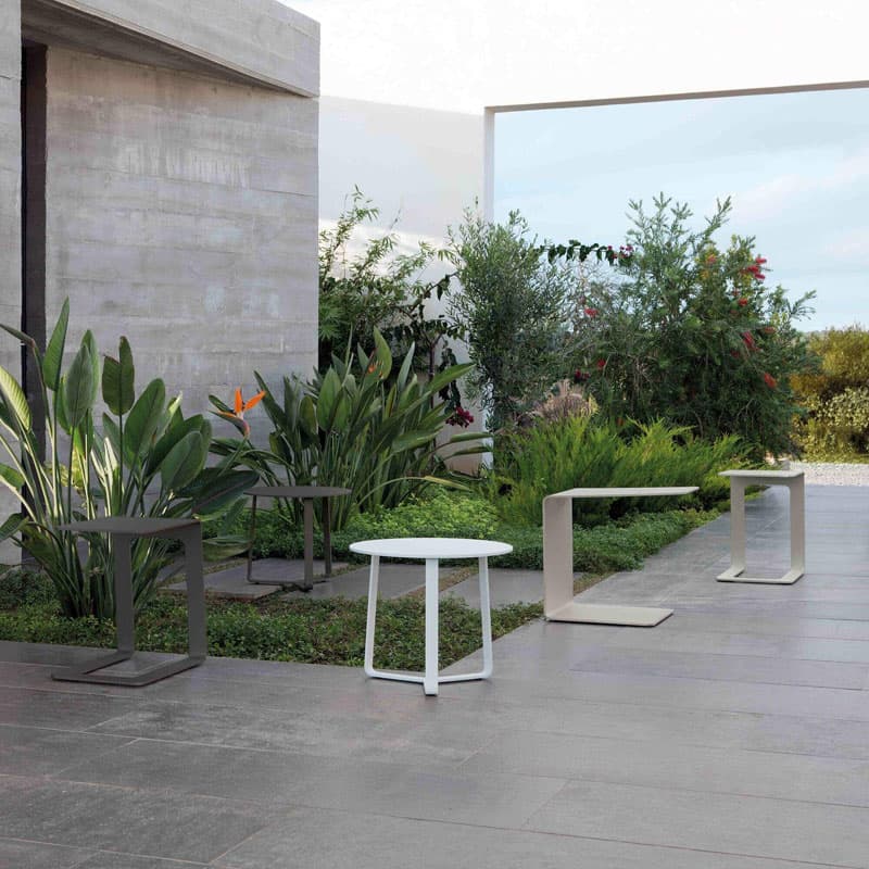Lina Outdoor Side Table by Manutti