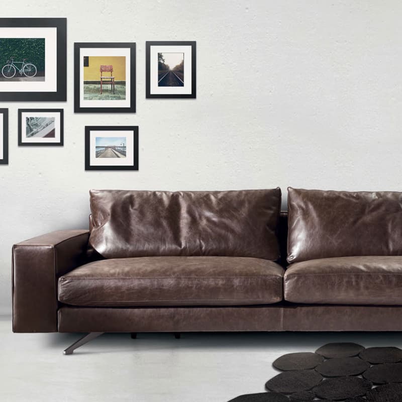 Metropoli Sofa by Marac