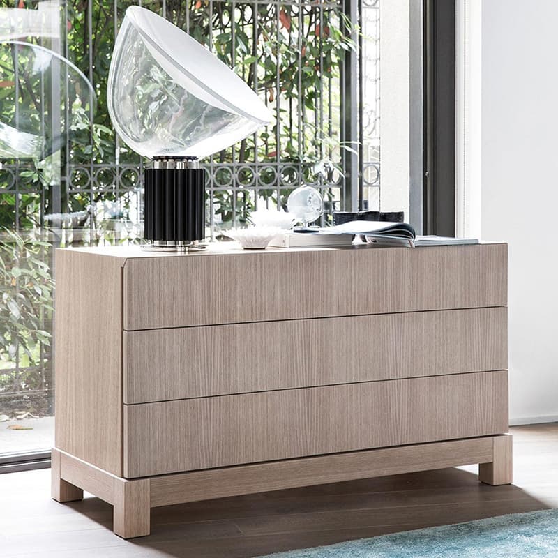 Douglas Chest of Drawer by Meridiani