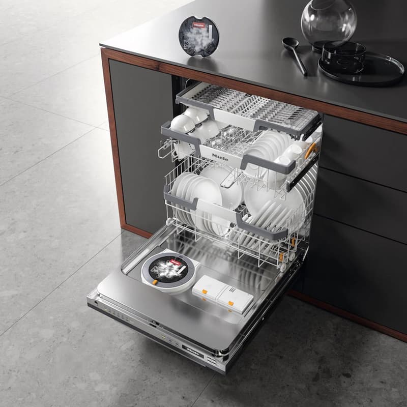 G 7160 Scvi Autodos Dishwasher by Miele