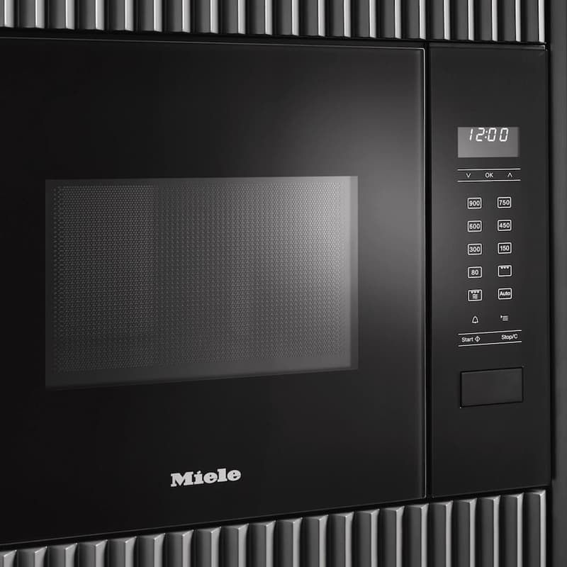 M 2234 Sc Microwave Oven by Miele