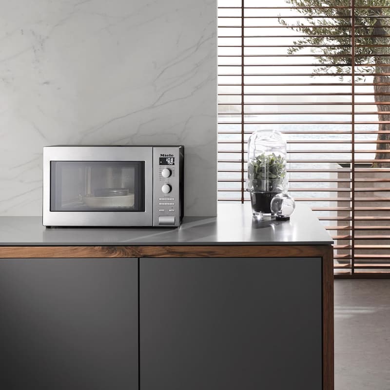 M 6012 Sc Microwave Oven by Miele