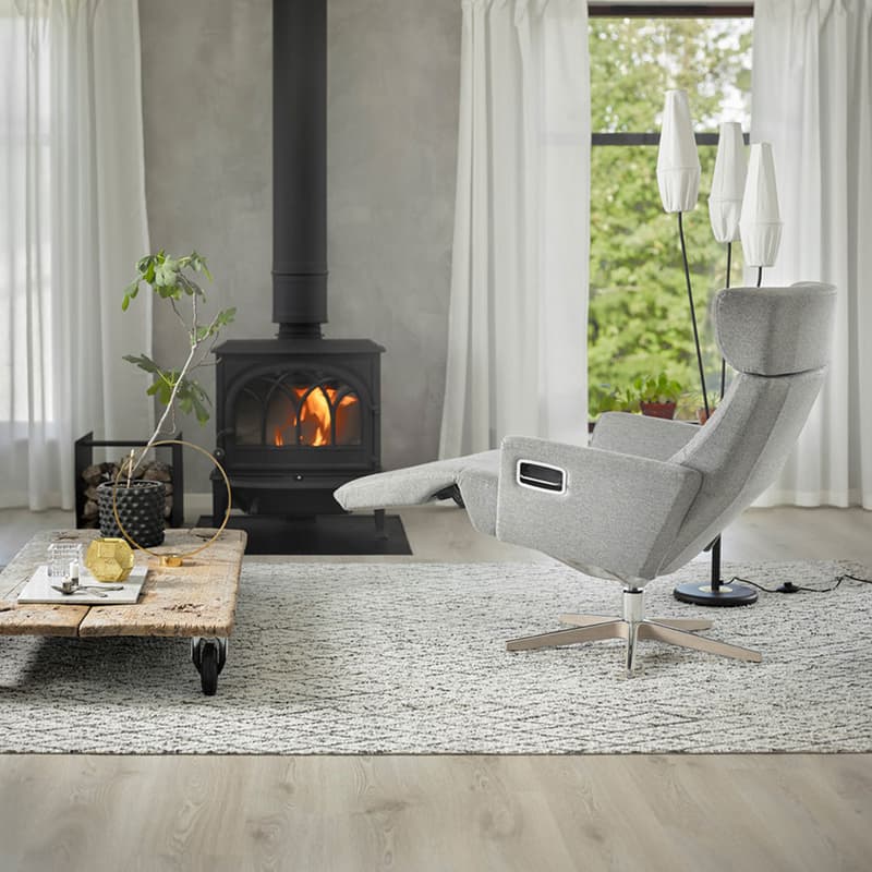 Relieve With Footrest Swivel Chair | Naustro Unwind Collection | FCI London