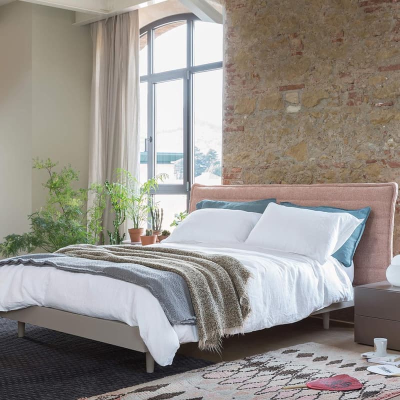 Rolling Double Bed by Novamobili