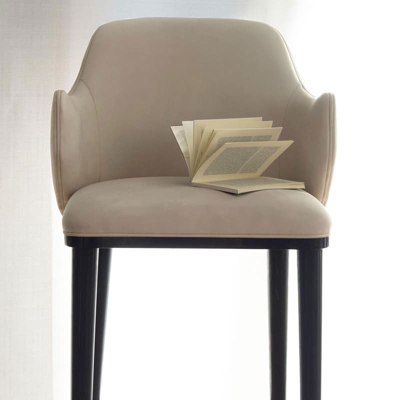 Diva Stool by Quick Ship