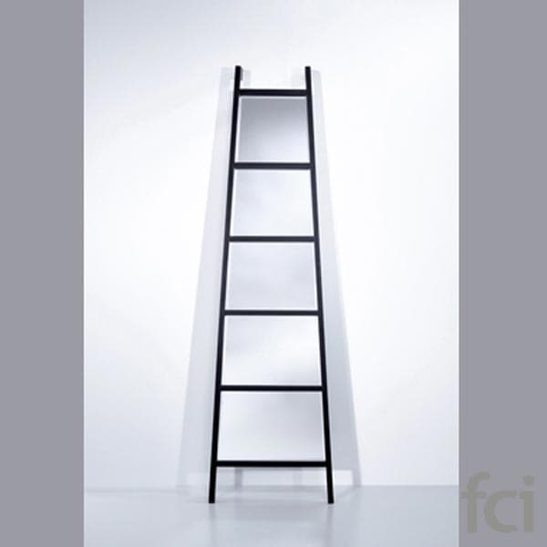 Ladder Free Standing by Reflections