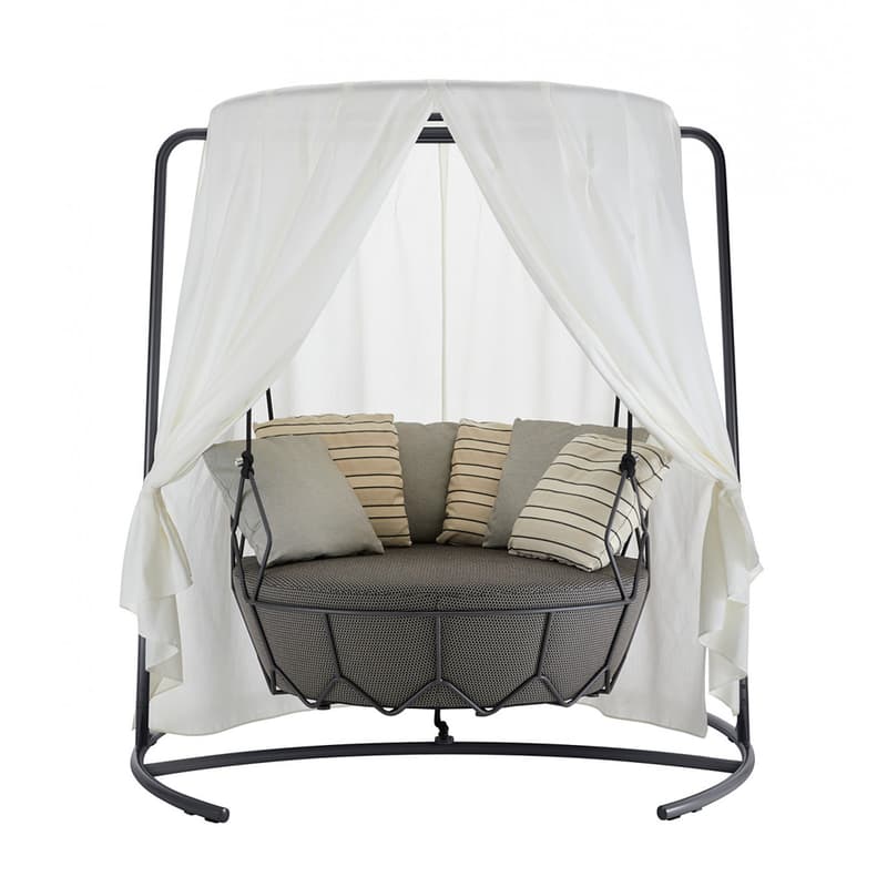 Gravity 9844C Swing Roberti Rattan FCI London
