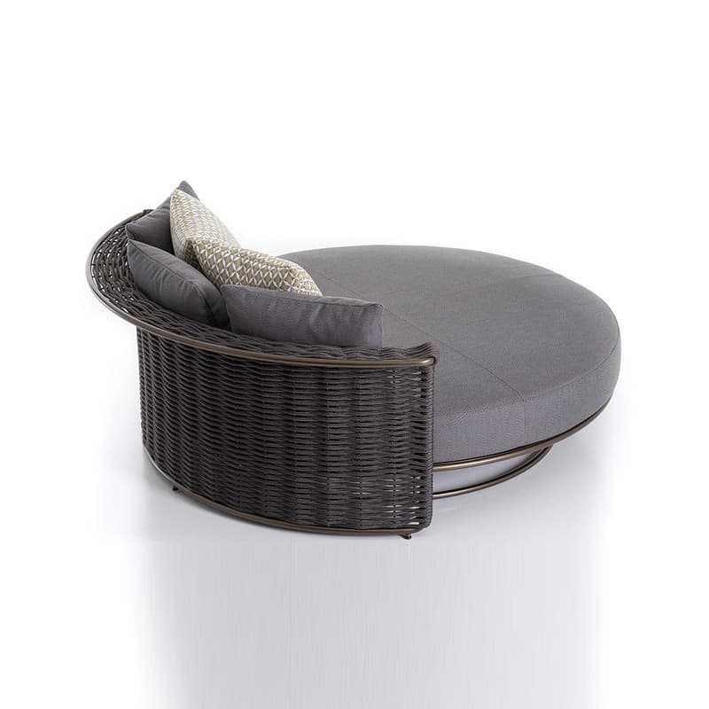 Marina Round Daybed by Rugiano