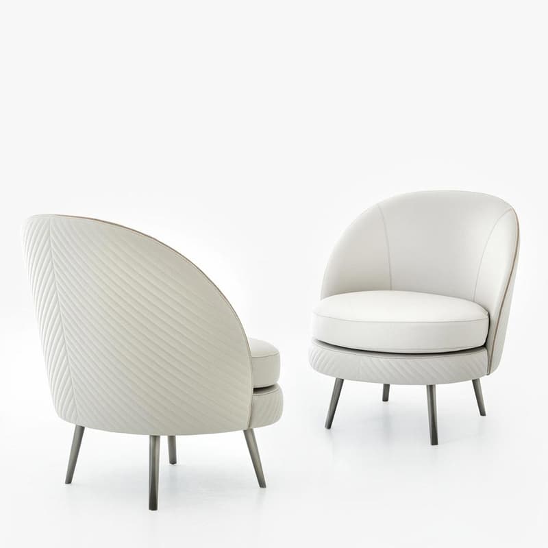Perla Armchair by Rugiano