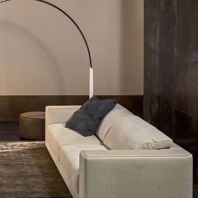 Vogue Sofa by Rugiano