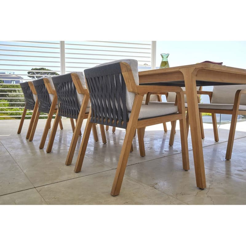 Flexx 8 Seat Outdoor Table by Skyline Design