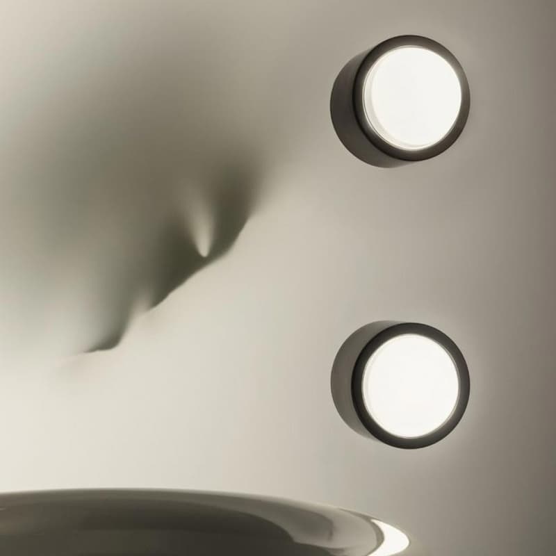 Spot Round Wall Lamp by Tom Dixon
