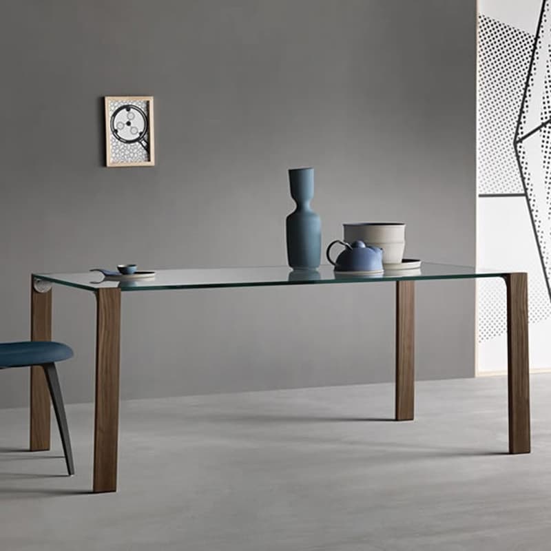 Livingstand Dining Table by Tonelli Design