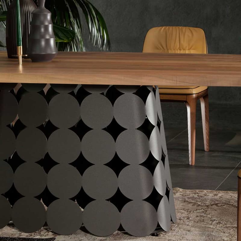 Pois Dining Table by Tonin Casa