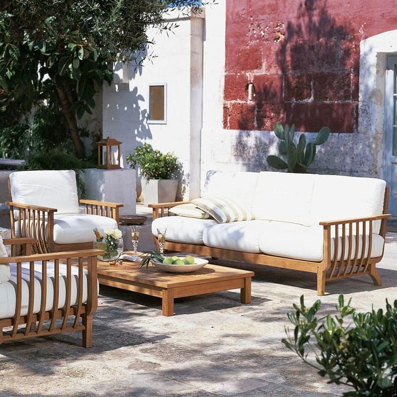 Chelsea Outdoor Sofa by Unopiu