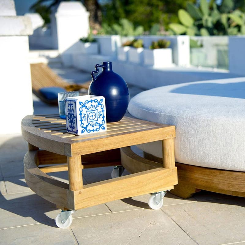 Pevero With Wheels Outdoor Side Table by Unopiu