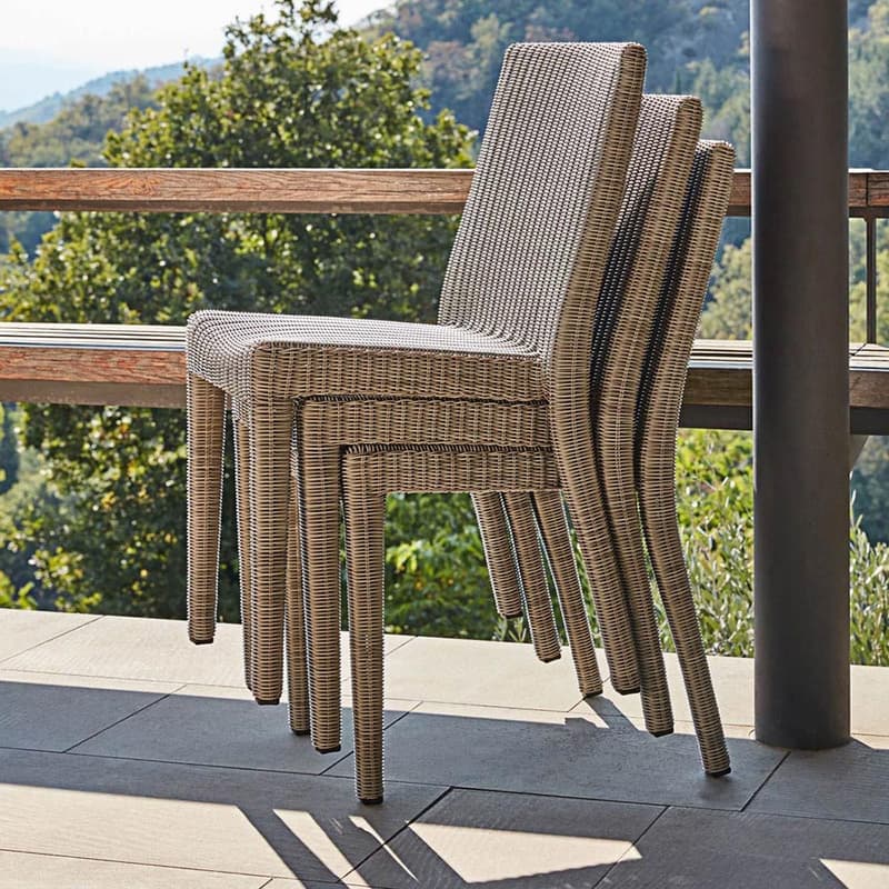 Sunstripe Outdoor Chair by Unopiu