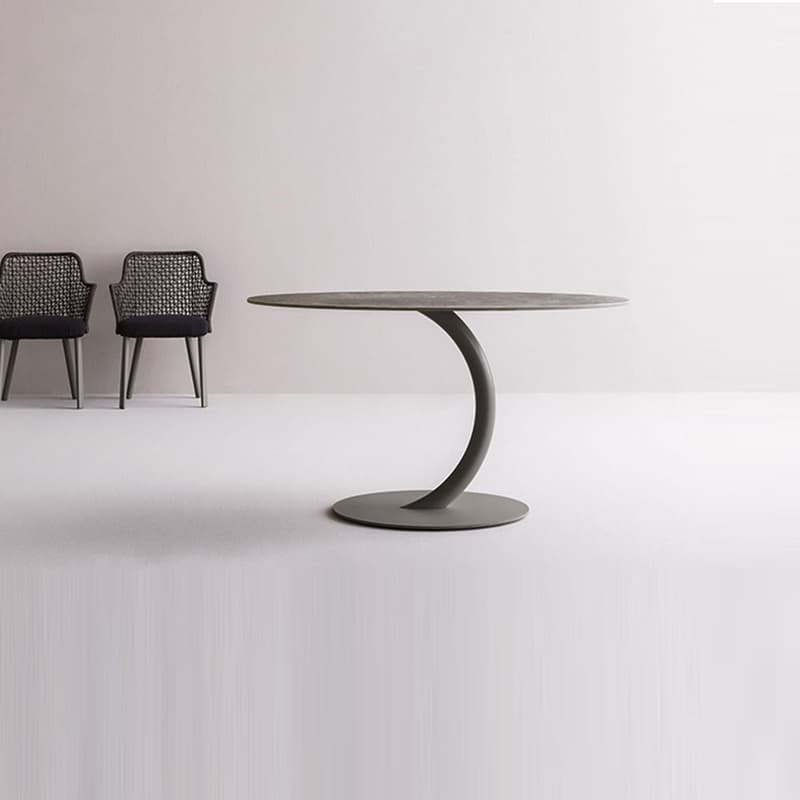 Flexion Outdoor Table by Varaschin