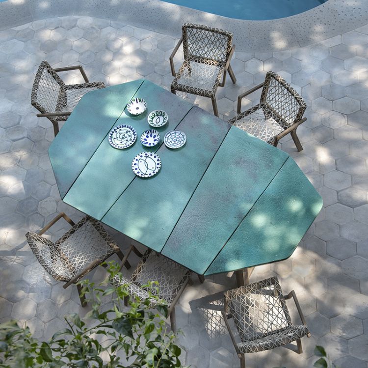 What Outdoor Patio Table Is Best?