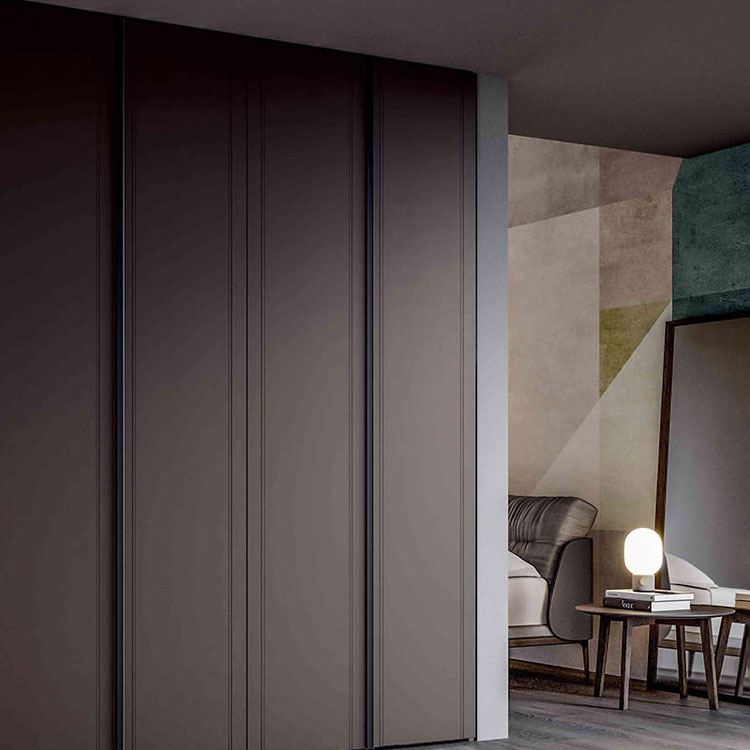 The use of Mirrors and Lighting in Luxury Wardrobe Design