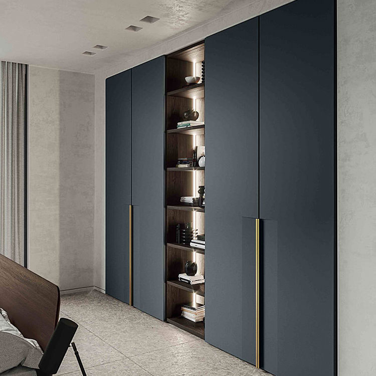 The use of Mirrors and Lighting in Luxury Wardrobe Design