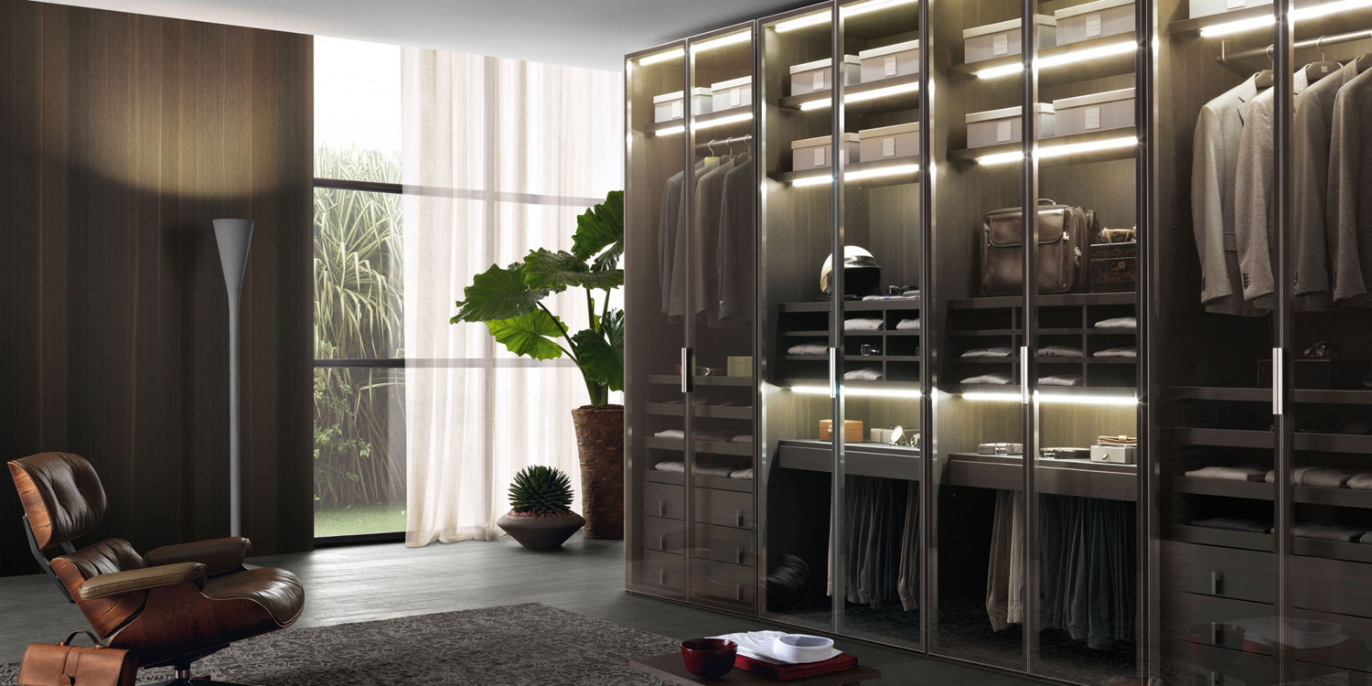 Choosing the Right Fitted Wardrobe Mirrors for Your Home