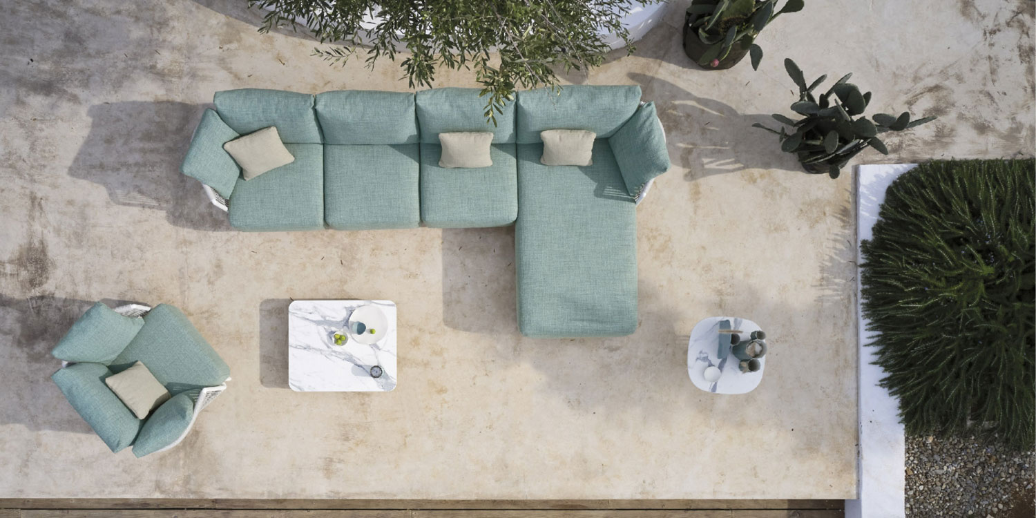 Making A Statement With Modern Outdoor Furniture
