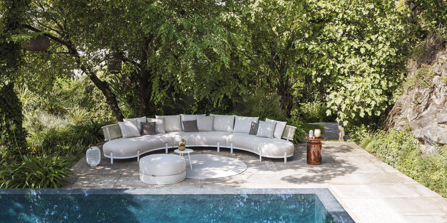 10 Atmosphera Outdoor Sofas for Your Summer Soirees