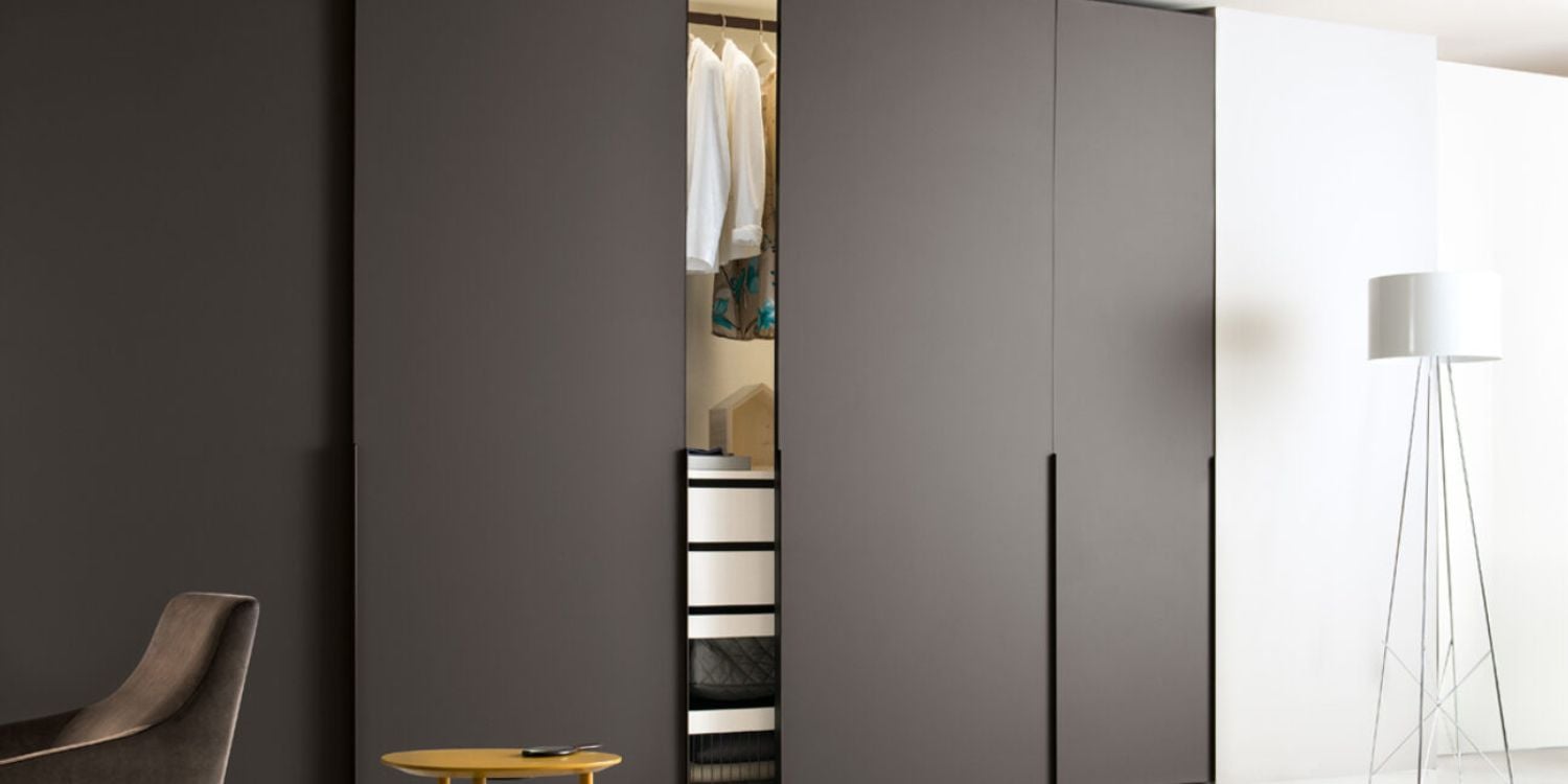 Can You Put New Doors on a fitted wardrobe?