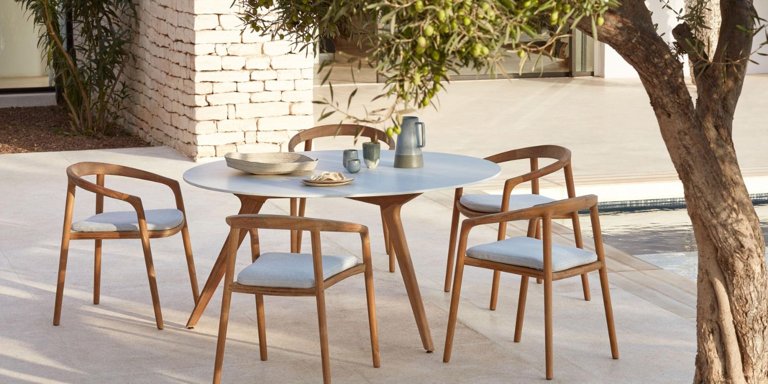 Perfect Your Small Patio With These Manutti Outdoor Pieces