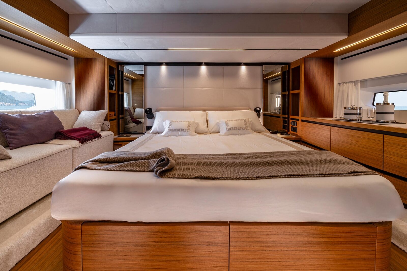 Solaris Power SP60 yacht interior featuring Gamma & Dandy architectural precision and natural lighting