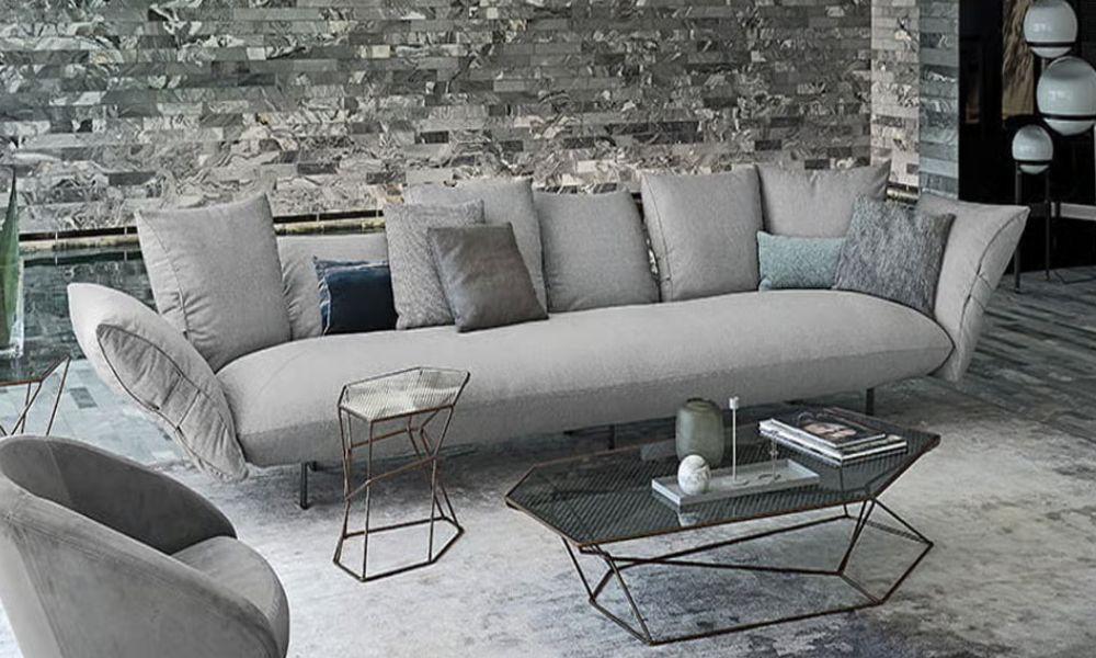 Smooth Operator Sofa by Arketipo with curved design