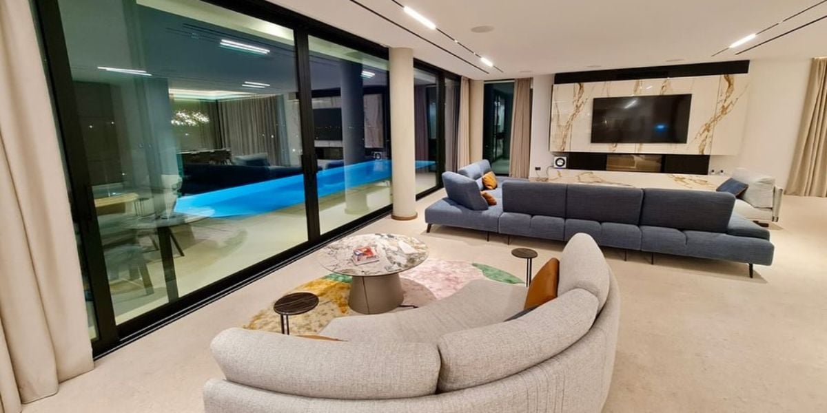 Large luxury open plan living room with two sofas