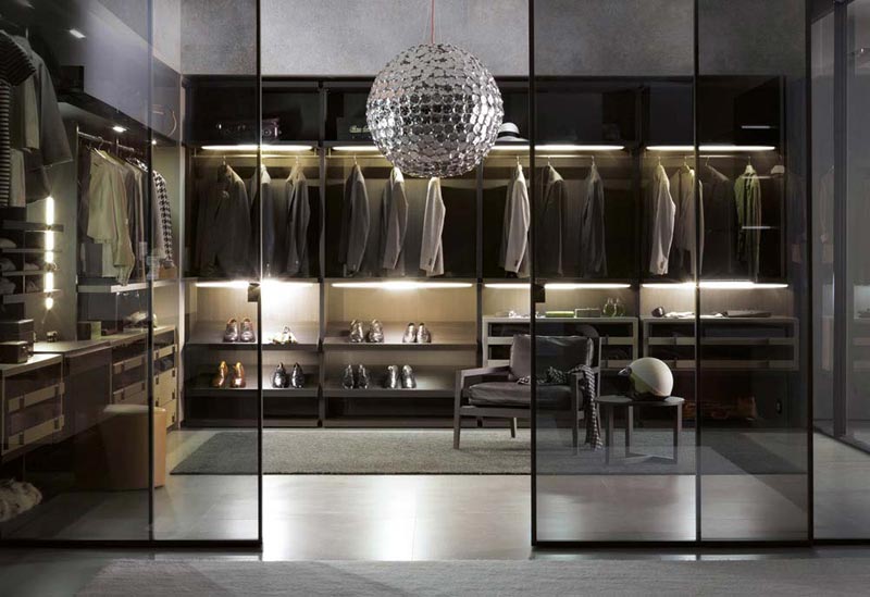 Integrated Walk-In Wardrobe by FCI London