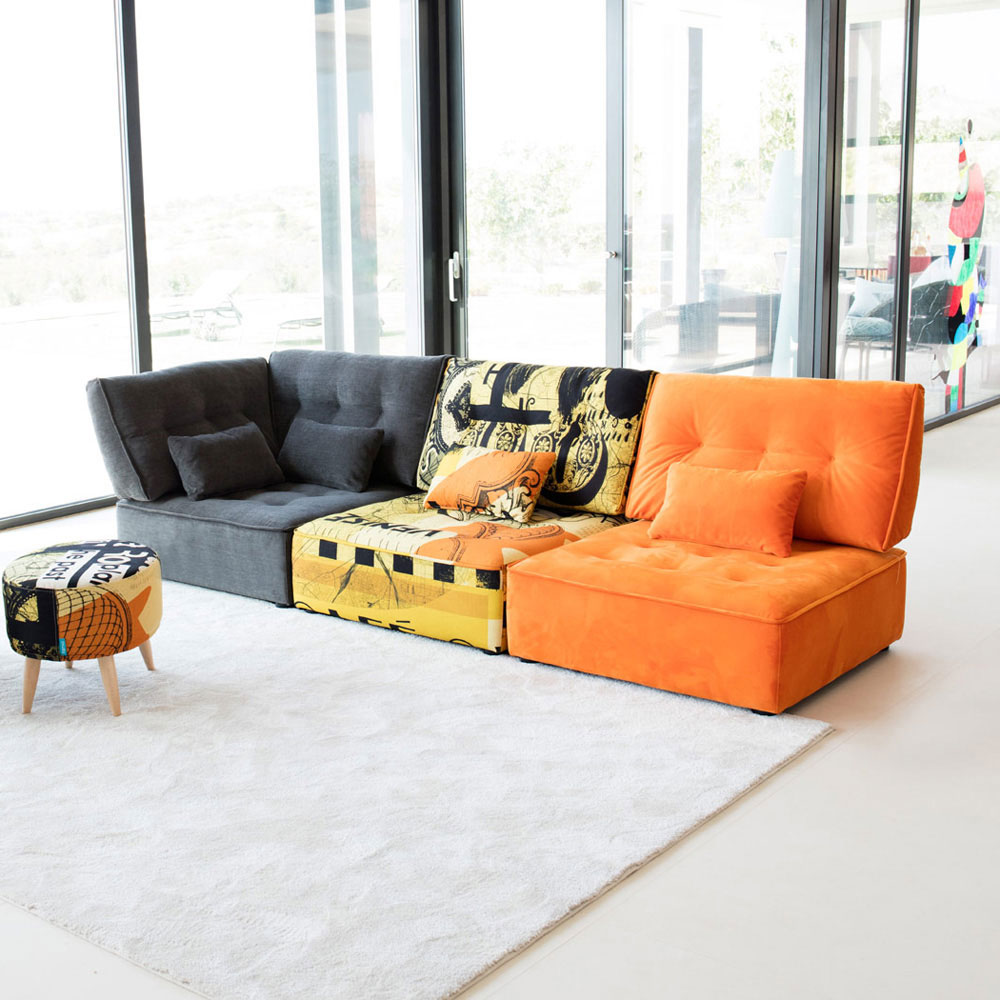 Arianne Love Sofa by Fama